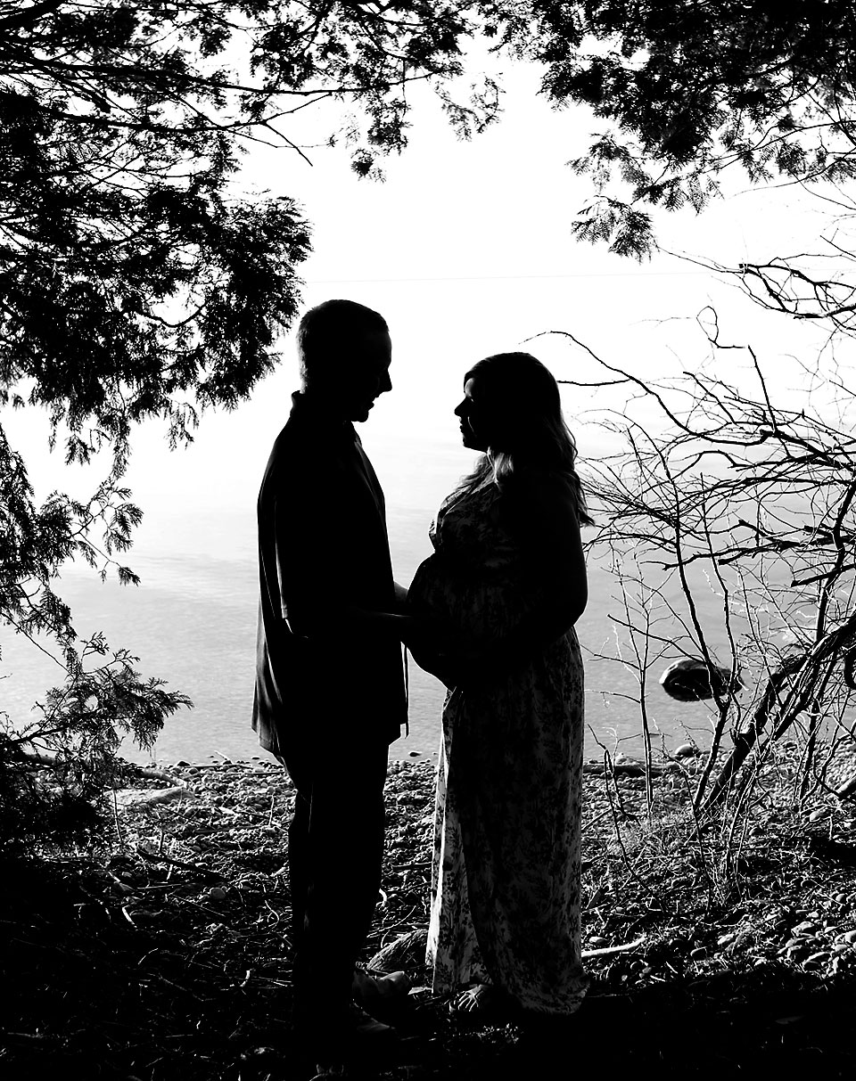 Outdoor silhouette of pregnant parents, lake simcoe sunset, Sibbald's Point Provincial Park