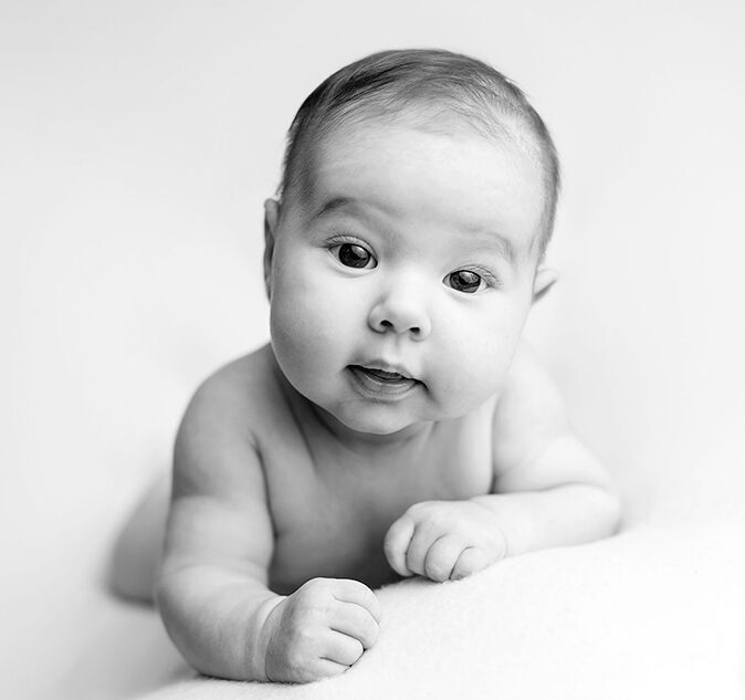 baby-milestone-photography-Georgina